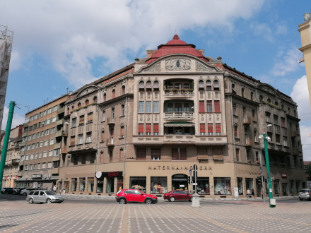 Weiss Palace